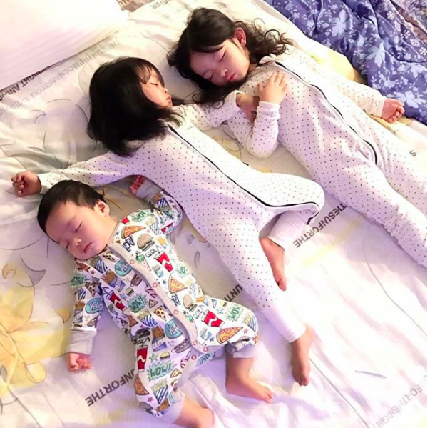 tidur anak2