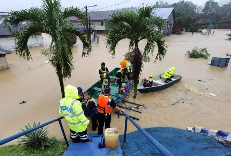 Dokumen Penting JPJ Rosak / Hilang Akibat Banjir Boleh Diganti Secara Percuma Sahaja